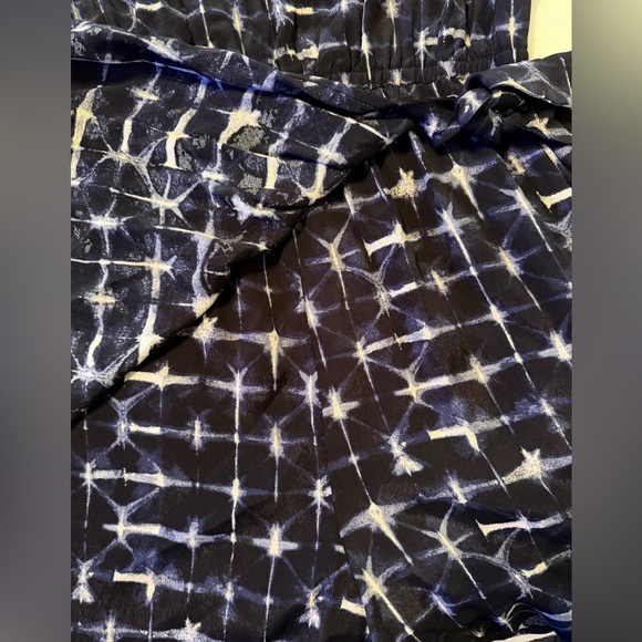 Evereve Black and White Patterned Top - Picture 8 of 11